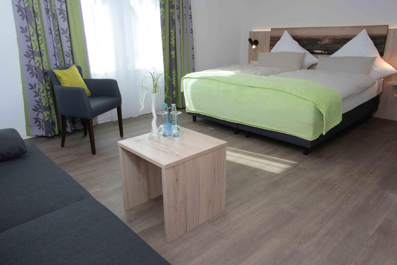 Hotel Landgasthof Linde Nuertingen Buitenkant foto